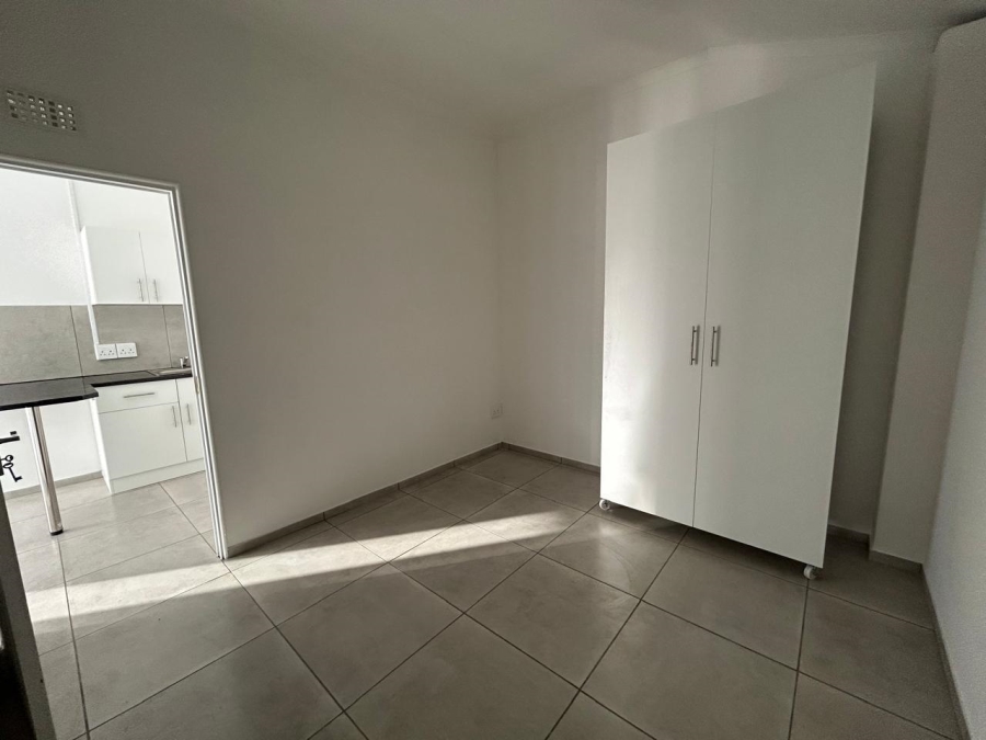 2 Bedroom Property for Sale in Bothasig Western Cape